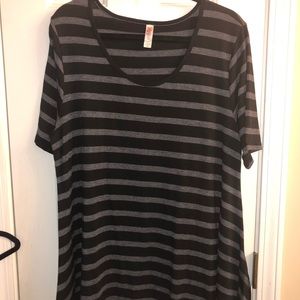 LuLaRoe perfect T